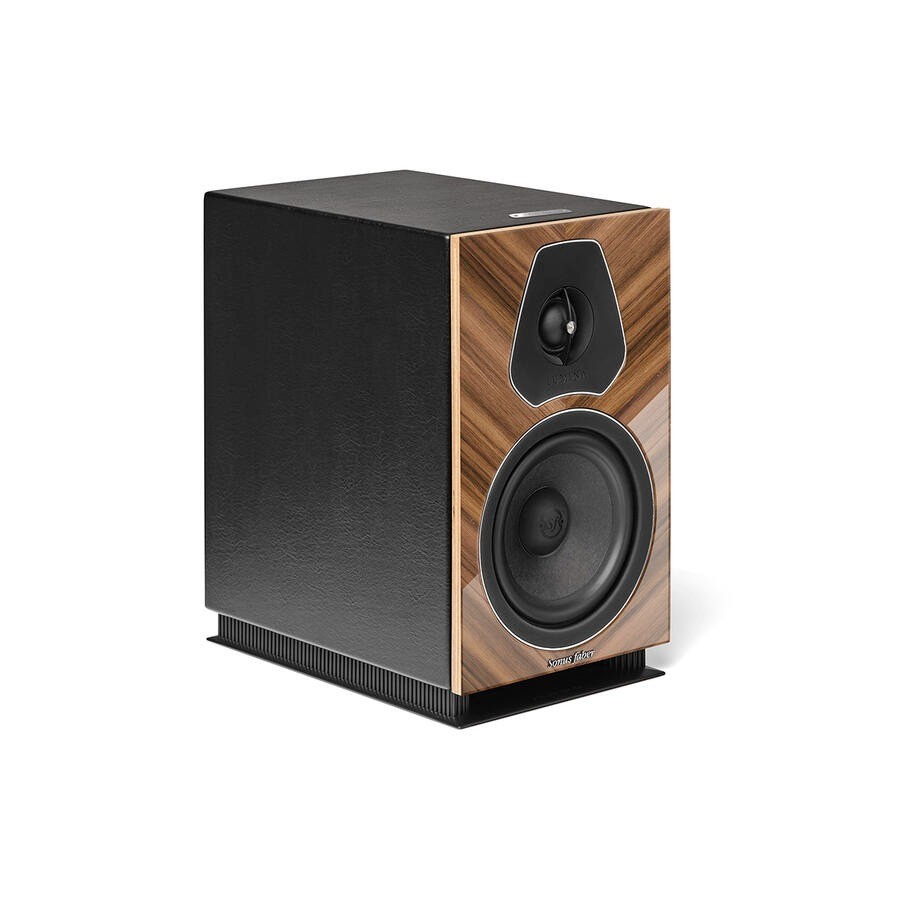 Sonus Faber Lumina II Amator, walnut.